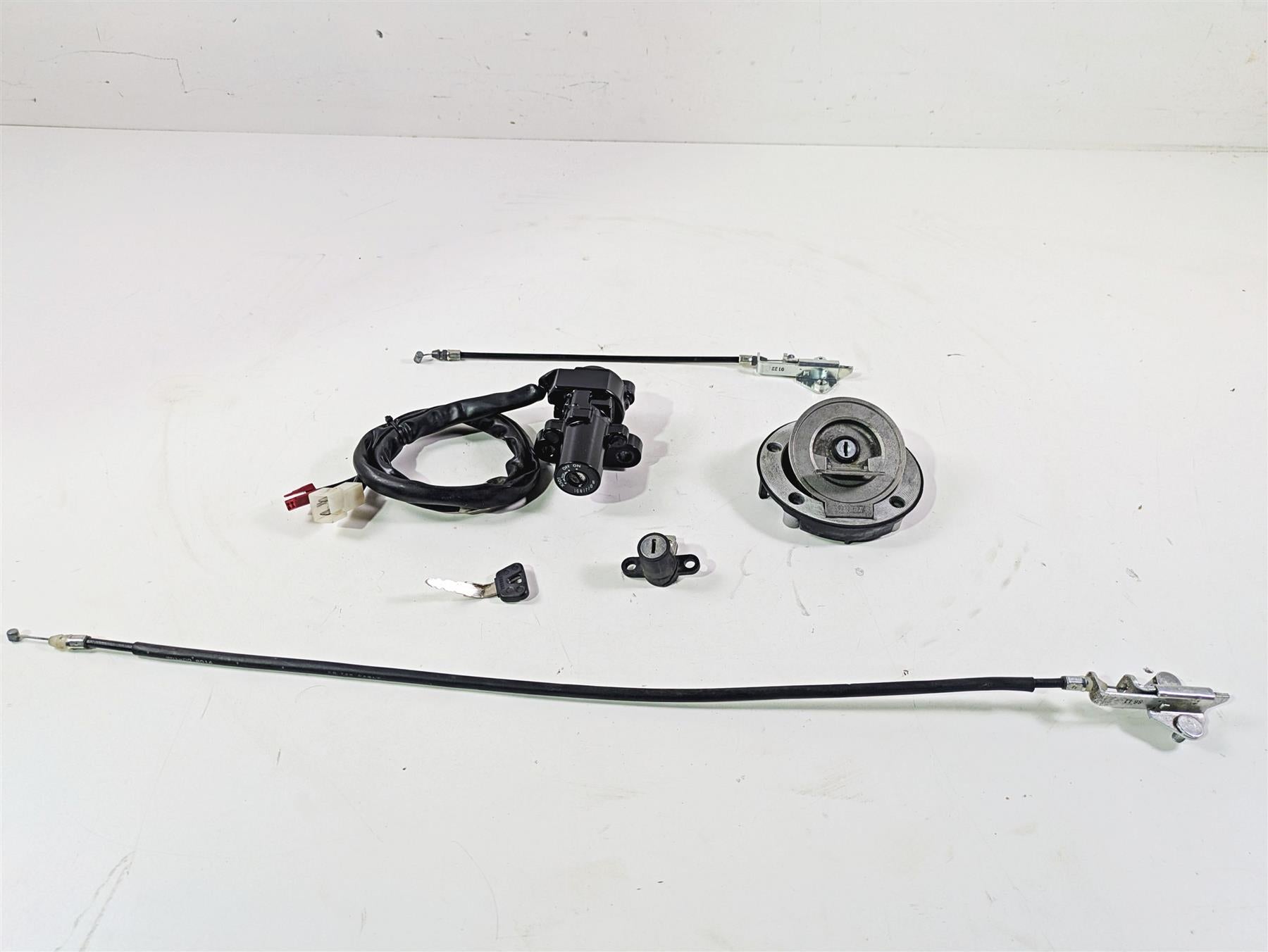 2009 Yamaha FZ1 FZS10 Fazer Ignition Switch Key Lock Set - Read 3C3-82501-10-00