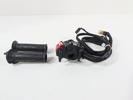 2023 Yamaha MT10 MTN1000 Right Hand Control Switch Kill Menu B5Y-8291R-01-00 {{ shop.shopifyCountryName }} - Mototech271