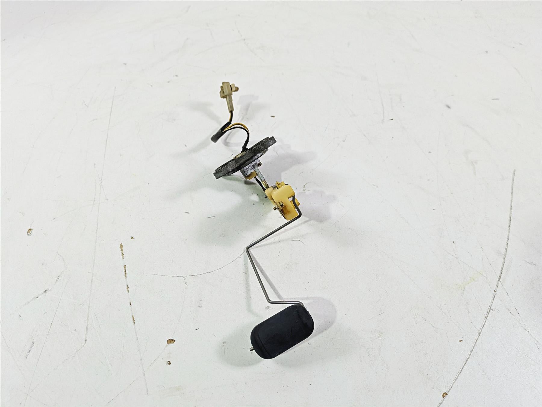 2003 Suzuki GSF1200 Bandit Fuel Level Sending Unit - Tested 34810-31F01 {{ shop.shopifyCountryName }} - Mototech271