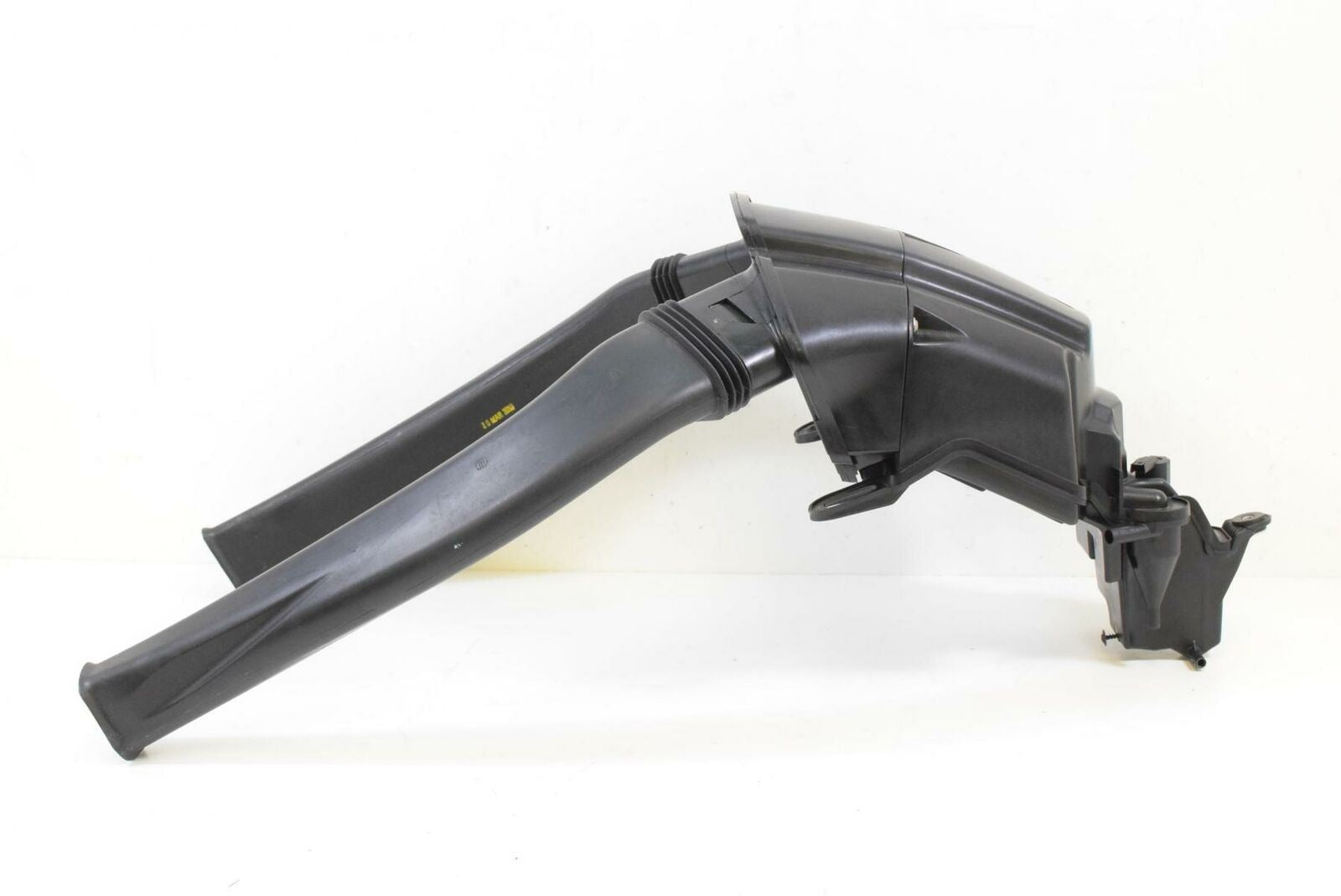 2014 BMW K1600 GTL K48 Air Box Cleaner Breather & All Tubes 13717712315 {{ shop.shopifyCountryName }} - Mototech271