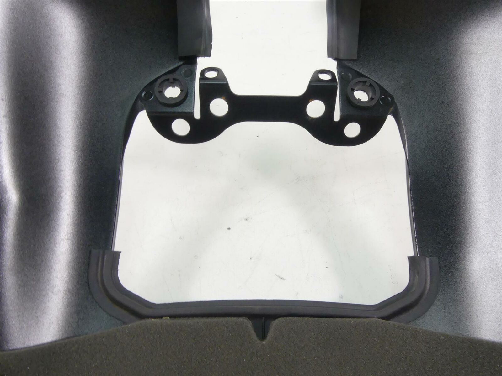 2020 Yamaha VMX17 1700 Center Fuel Gas Tank Air Box Cover - Dent 2S3-2171A-00-PA {{ shop.shopifyCountryName }} - Mototech271