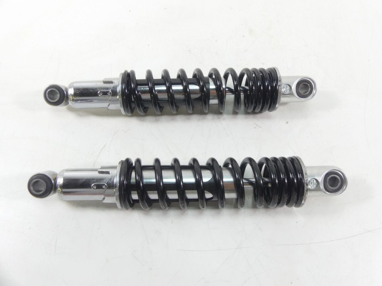 2015 Harley VRSCF Muscle V-Rod Straight Rear Shock Damper Set 13" -Read 54617-09 {{ shop.shopifyCountryName }} - Mototech271