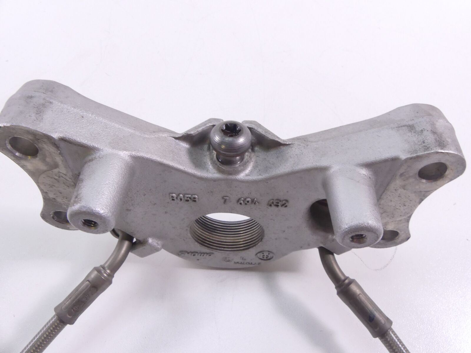2008 BMW R1200R K27 Showa Lower Triple Tree Fork Bridge Ball Joint 31427694619 {{ shop.shopifyCountryName }} - Mototech271