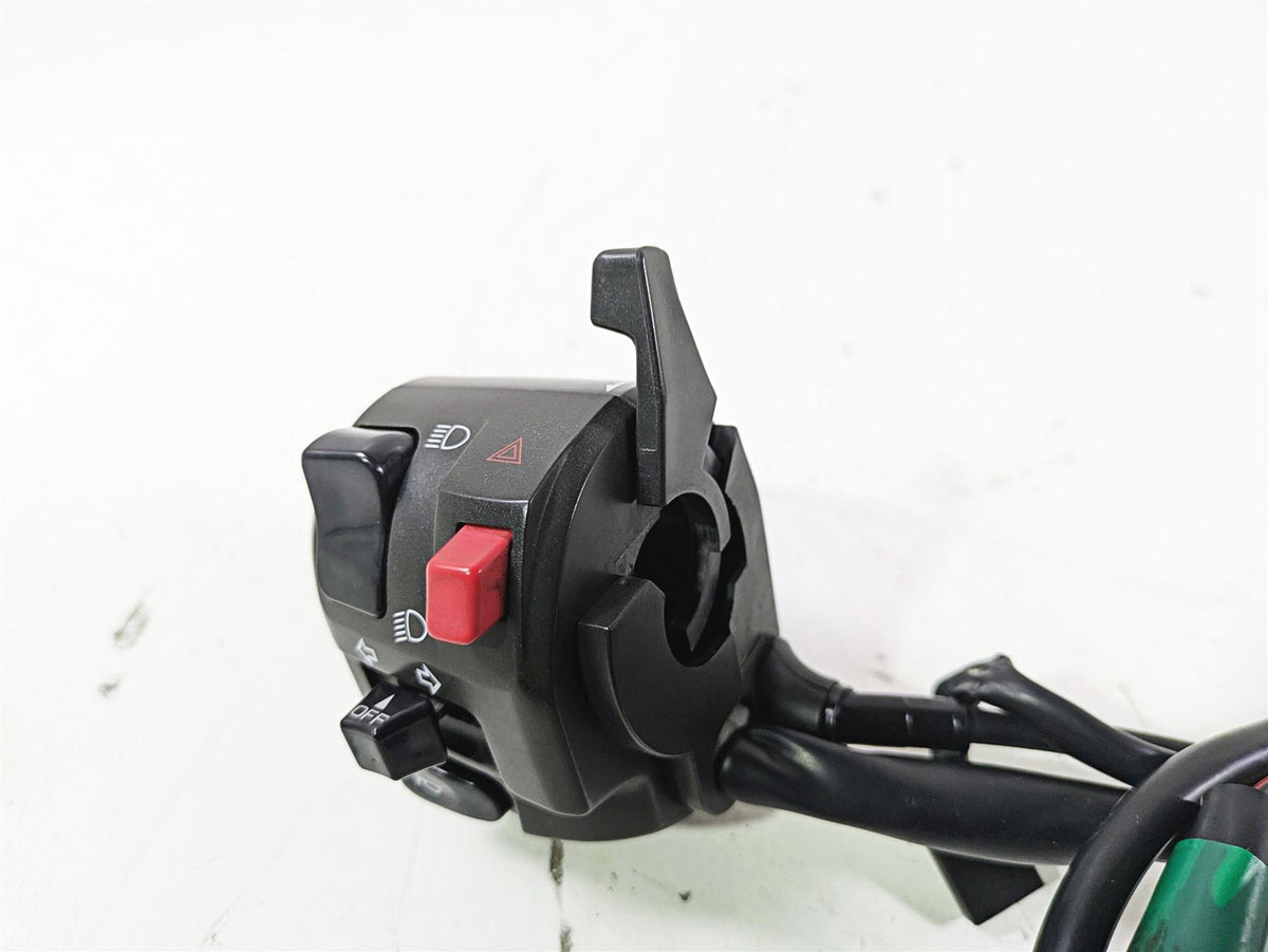 2005 Kawasaki ZX12R Ninja Left Hand Turn Signal Control Switch 46091-0031 {{ shop.shopifyCountryName }} - Mototech271