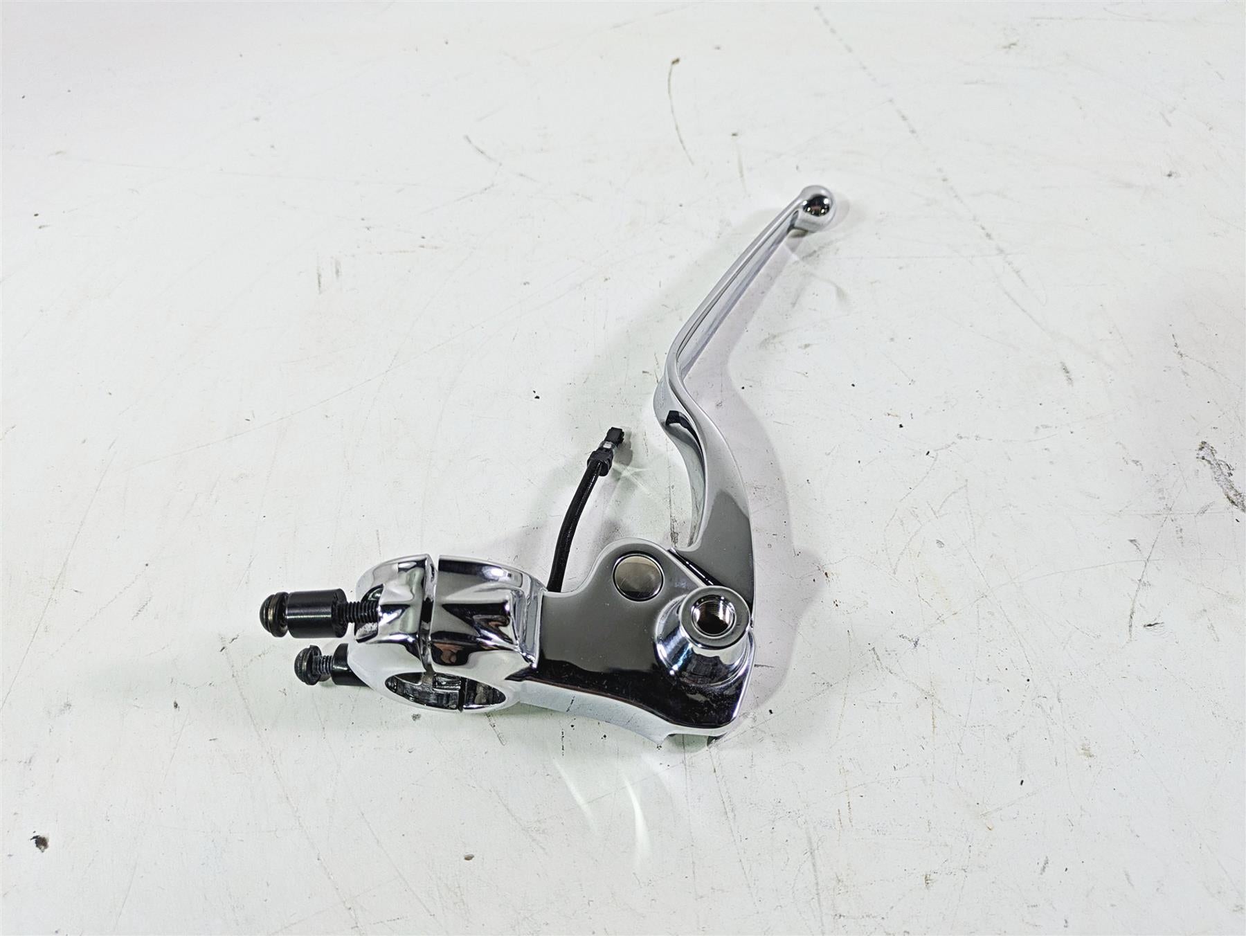 2018 Indian Chieftain Limited Chrome Clutch Perch & Lever Switch 1323459 1323706 {{ shop.shopifyCountryName }} - Mototech271