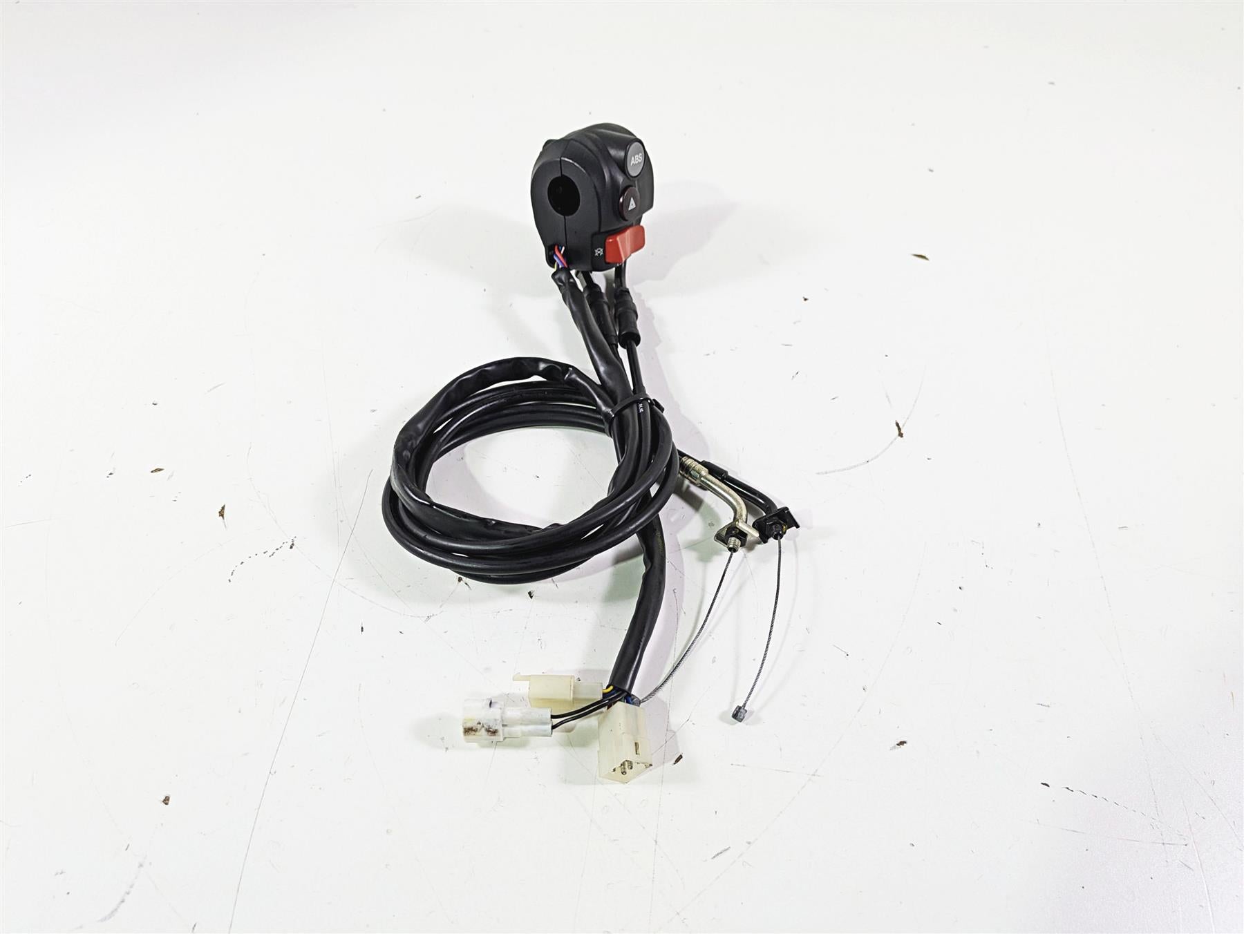 2016 Moto Guzzi Stelvio 1200 8V NTX Right Hand Start Stop Control Switch 886159 {{ shop.shopifyCountryName }} - Mototech271