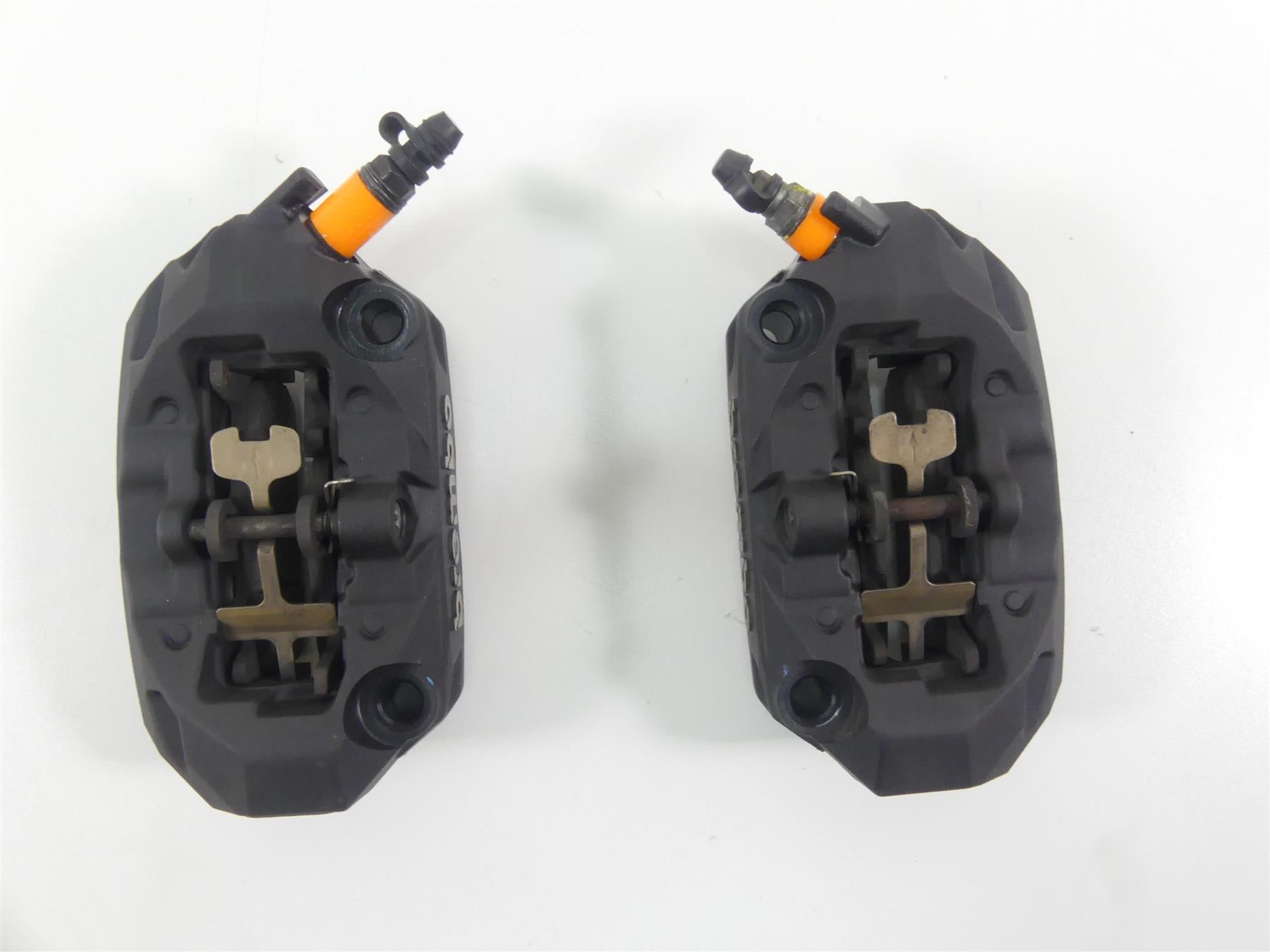 2021 Aprilia Tuono 660 RS660 Front Brembo 100mm Brake Calipers 2B006451 2B006452 {{ shop.shopifyCountryName }} - Mototech271