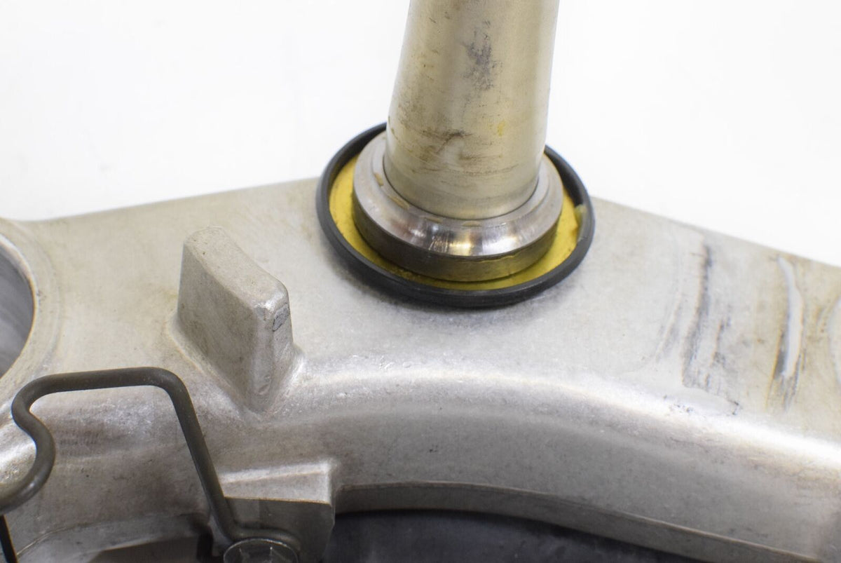 2000 Suzuki TL1000R TL1000 Lower Triple Tree Steering Clamp 51410-02FA0 {{ shop.shopifyCountryName }} - Mototech271