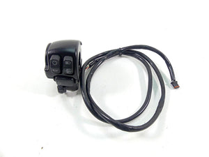 2016 Harley Softail FLS Slim Left Hand Blinker Cruise Control Switch 71500292