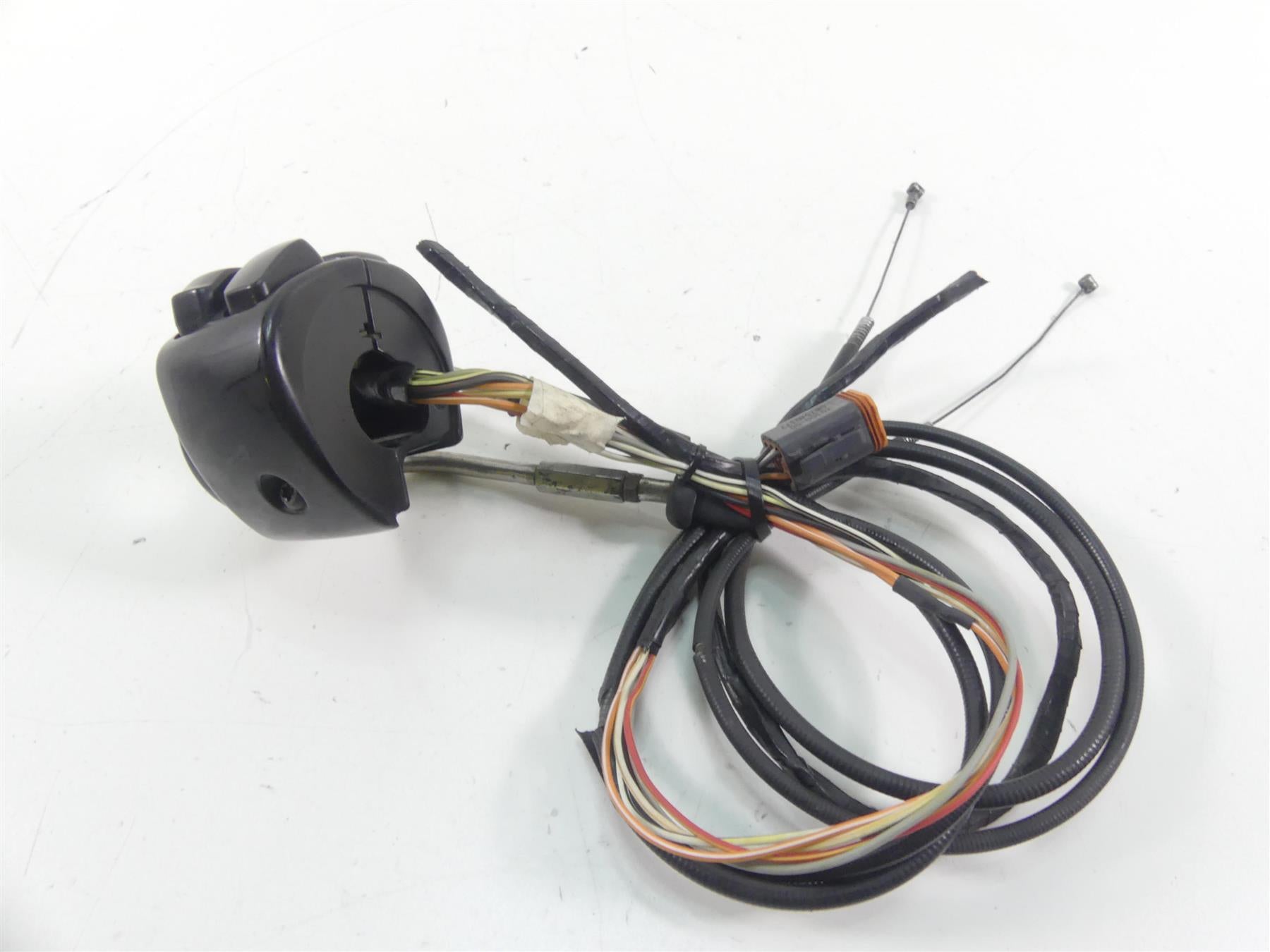 2005 Harley Dyna FXDLI Low Rider Right Hand Kill Start Control Switch 71684-06A {{ shop.shopifyCountryName }} - Mototech271