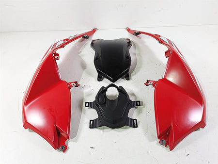 2017 BMW F800GS Adv K75 Upper Tank Cover Fairing in Racingred 46638563897 {{ shop.shopifyCountryName }} - Mototech271