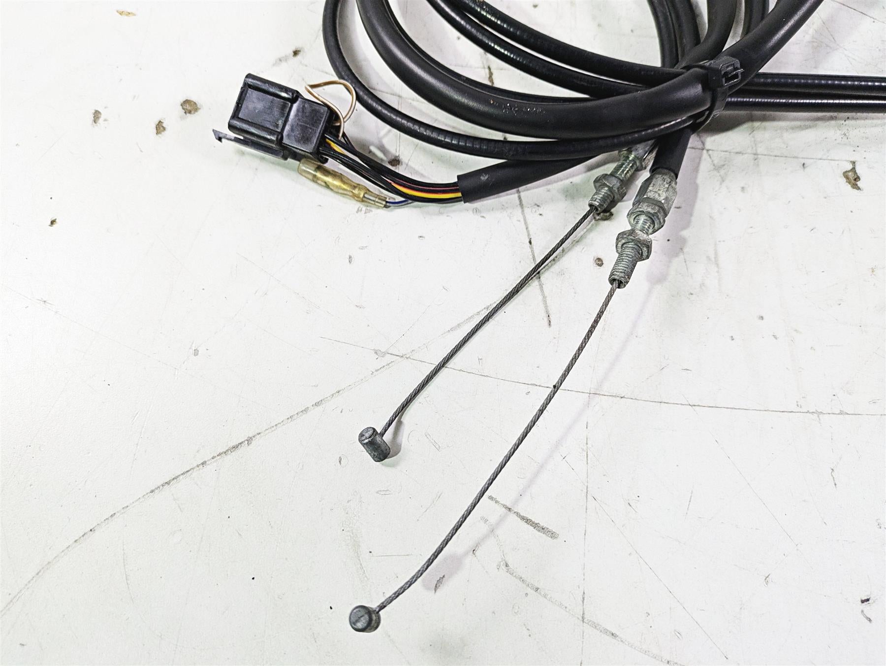 2002 Honda GL1500 CD Valkyrie Deluxe Right Hand Control Switch 35013-MZ0-020 {{ shop.shopifyCountryName }} - Mototech271