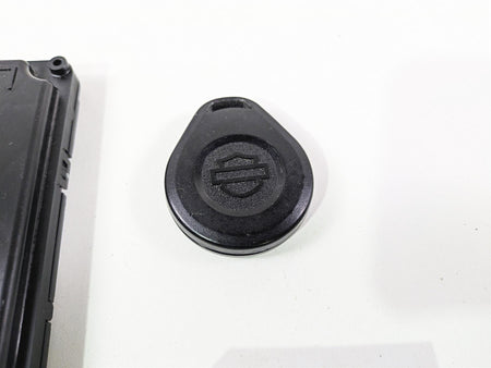 2016 Harley Touring FLHR Road King Bcm X-Axis Control Module & Fob 69994-12B {{ shop.shopifyCountryName }} - Mototech271