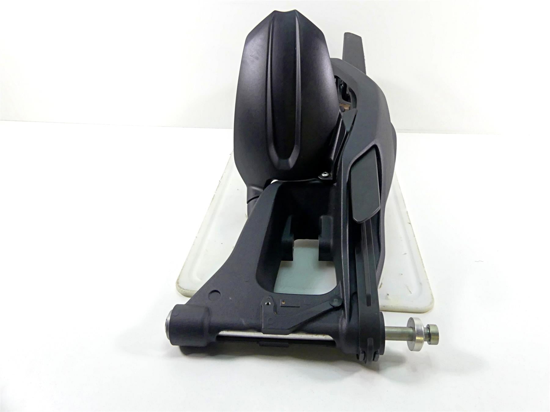 2022 Triumph Speed Triple 1200 RS Rear Swingarm Swing Arm & Axle T2050629 {{ shop.shopifyCountryName }} - Mototech271
