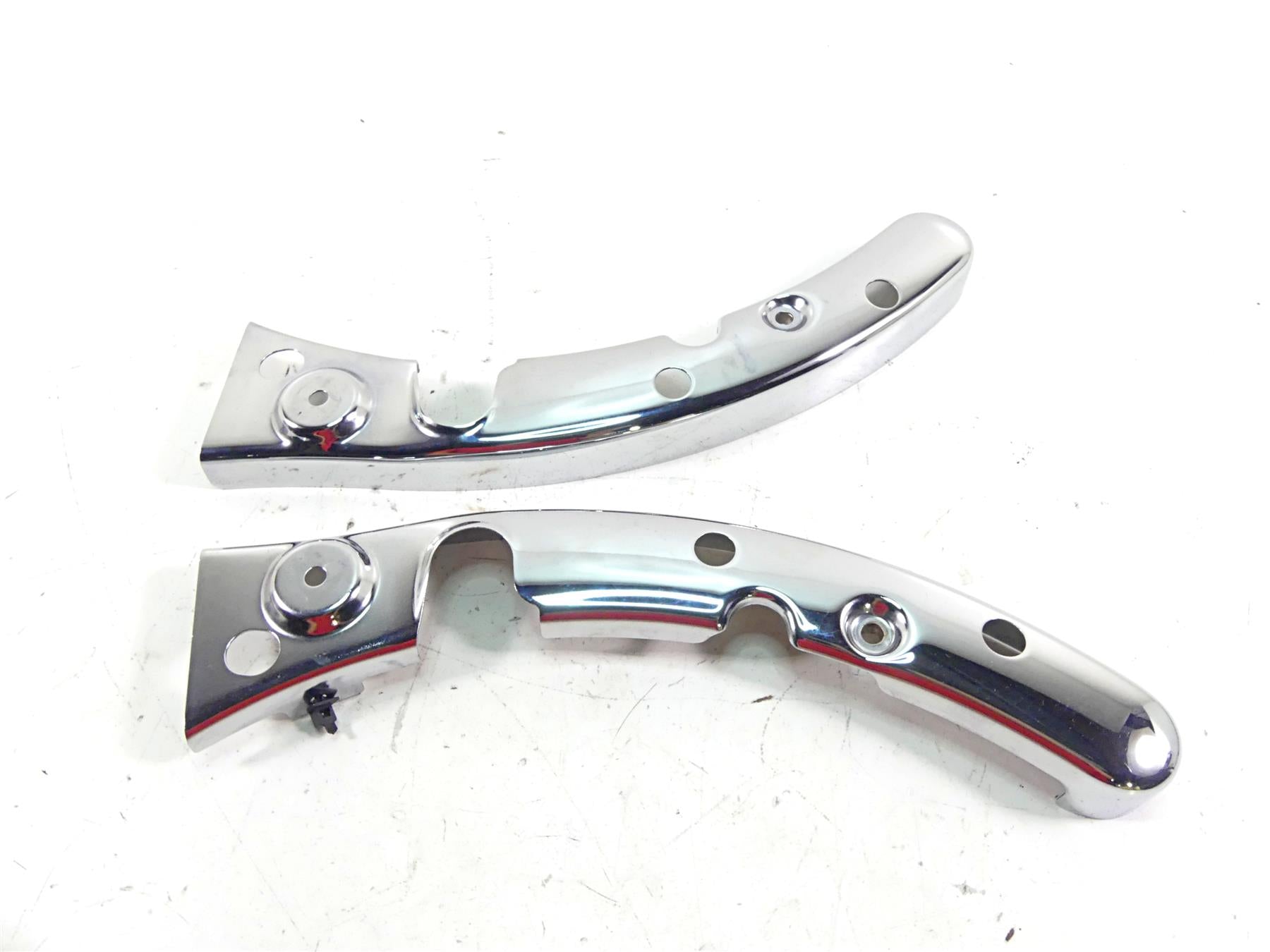 2011 Harley Touring FLTRX Road Glide Rear Subframe Chrome Struts 47502-09A {{ shop.shopifyCountryName }} - Mototech271