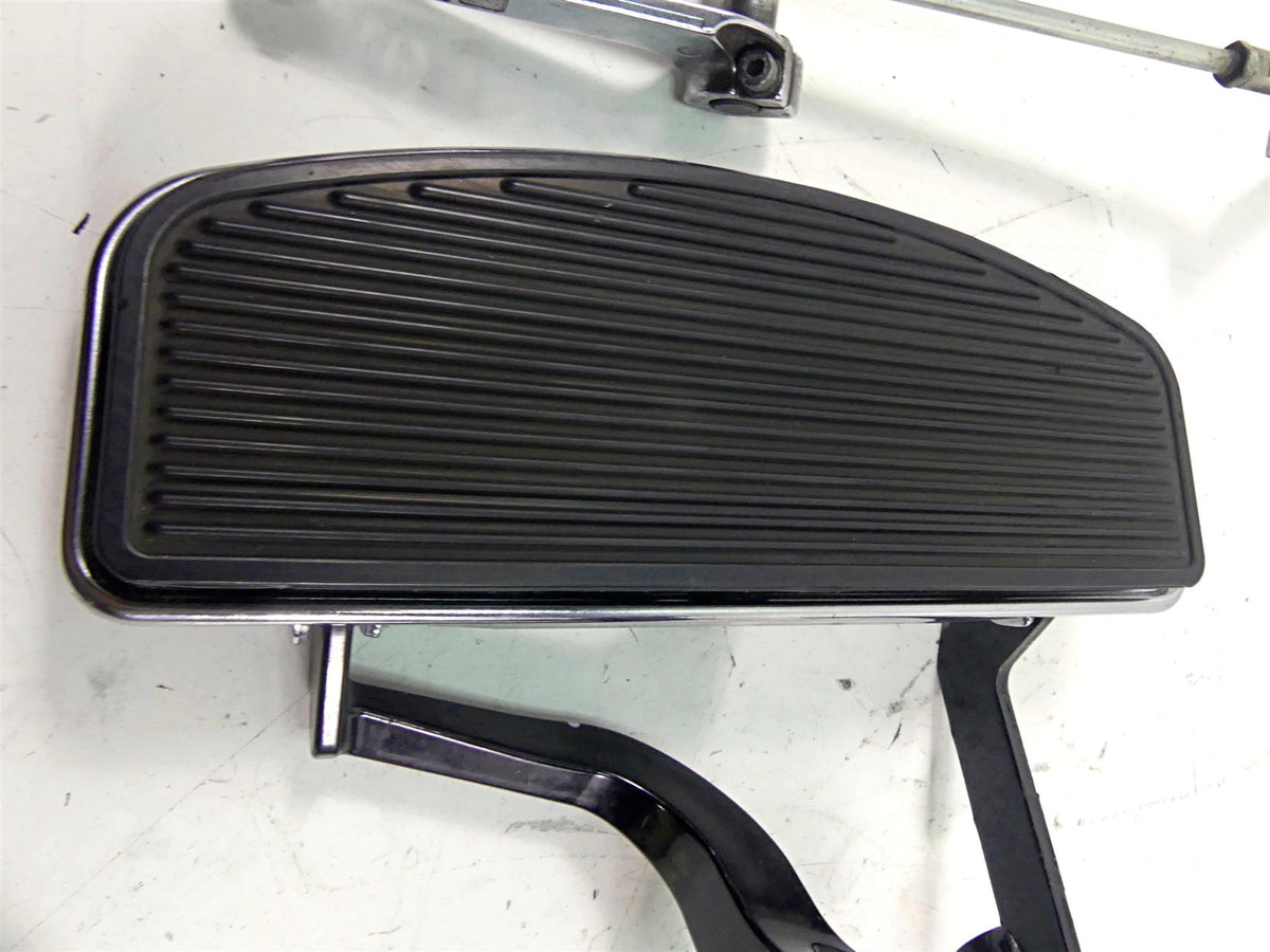 2010 Harley Touring FLHRC Road King Front Left Right Floorboard Set 50621-06A {{ shop.shopifyCountryName }} - Mototech271