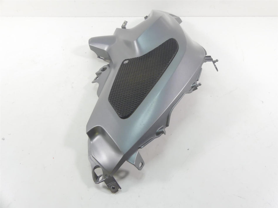 2014 BMW R1200GS K50 Left Side Fuel Gas Tank Fairing Cover 46638533679 {{ shop.shopifyCountryName }} - Mototech271