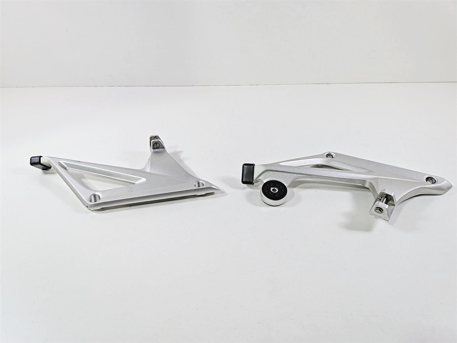 2023 BMW R1250RT RTP K52 Rear Foot Peg Rest Mount Set 46718534789 46718534790 {{ shop.shopifyCountryName }} - Mototech271