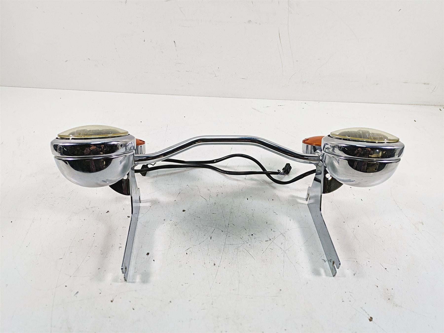 2008 Harley FLHTCU Electra Glide Front Blinker Led Spot Light Bar 68712-94A {{ shop.shopifyCountryName }} - Mototech271