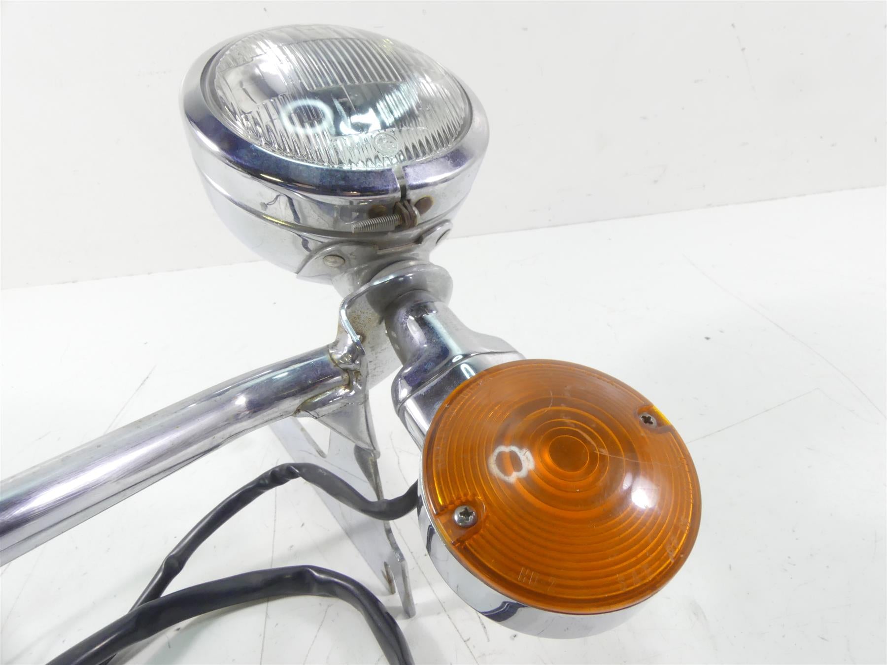 1998 Harley Touring FLHTC Electra Glide Front Blinker Spot Light -Read 68712-94 {{ shop.shopifyCountryName }} - Mototech271