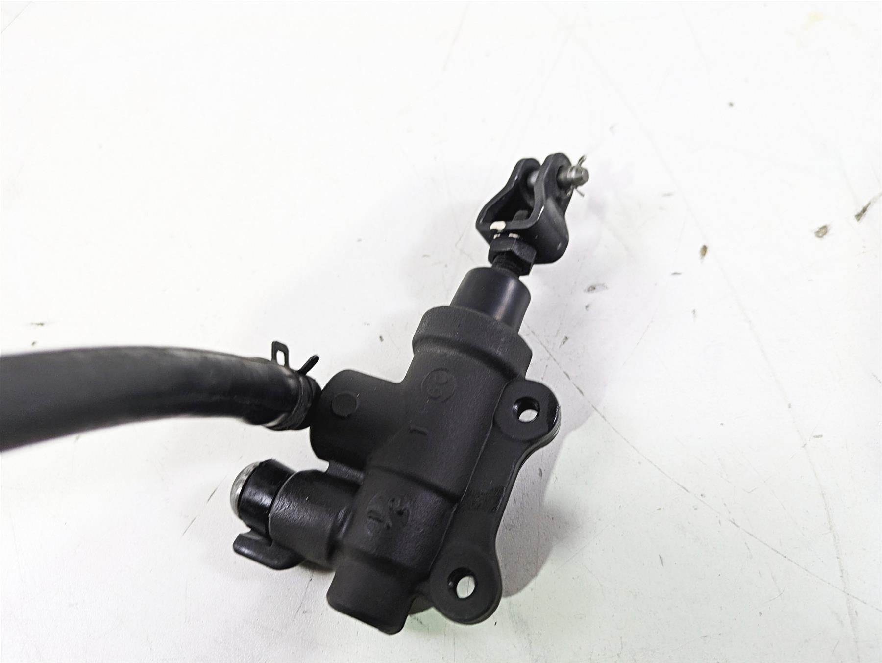 2016 BMW R1200RS K54 Rear Brake Master Cylinder Nissin 1/2" 34318522398 {{ shop.shopifyCountryName }} - Mototech271