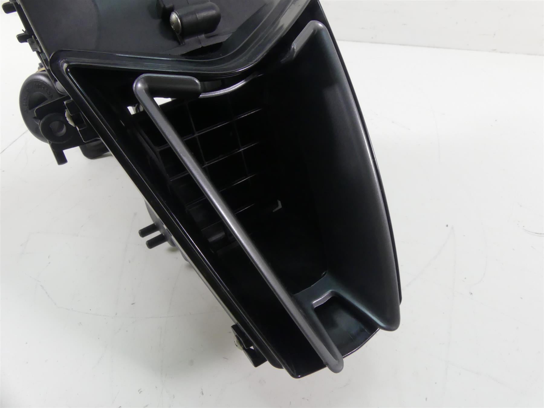 2004 Aprilia RSV 2 1000R Mille Front Center Air Inlet Duct Scoop AP8158114 {{ shop.shopifyCountryName }} - Mototech271