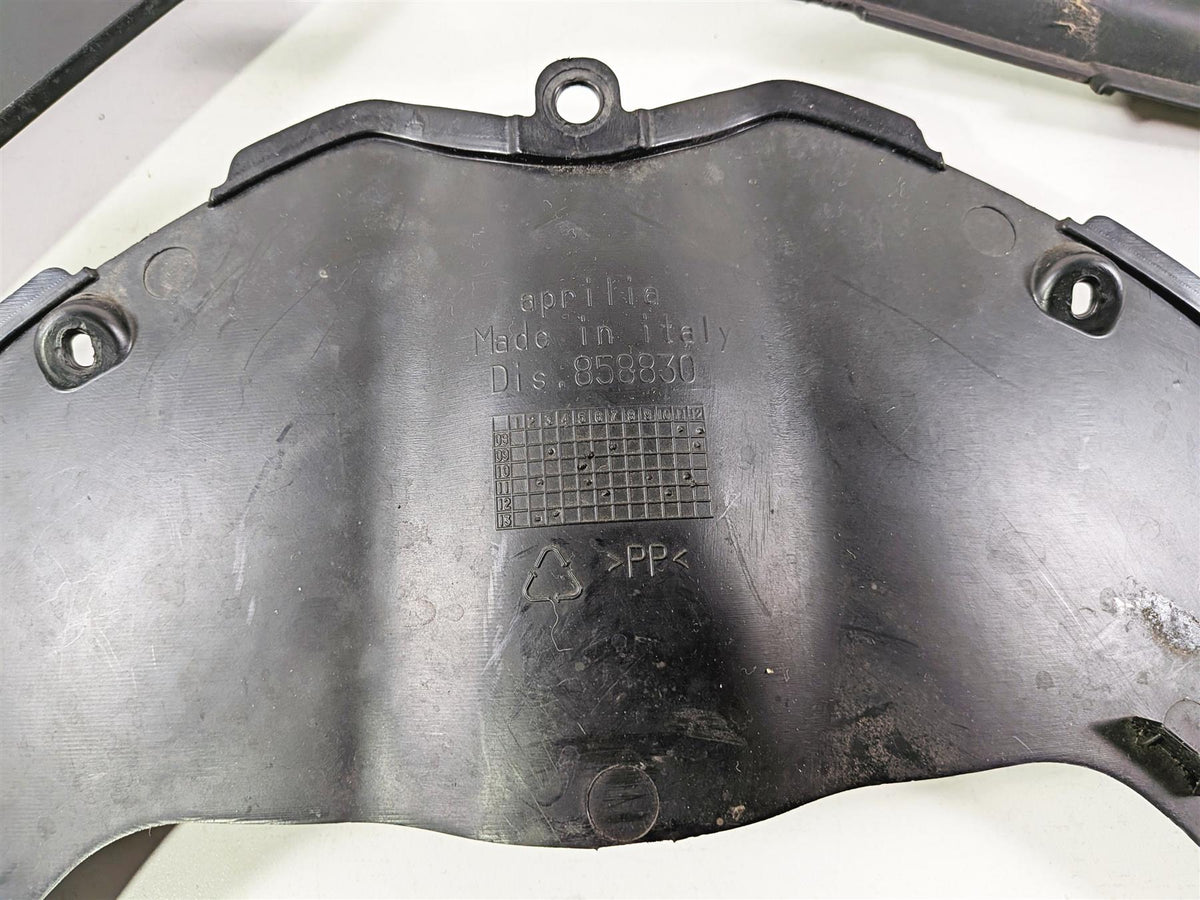 2014 Aprilia RSV4 RR Factory Air Duct Covers & Plastic Infill Set 897326 {{ shop.shopifyCountryName }} - Mototech271