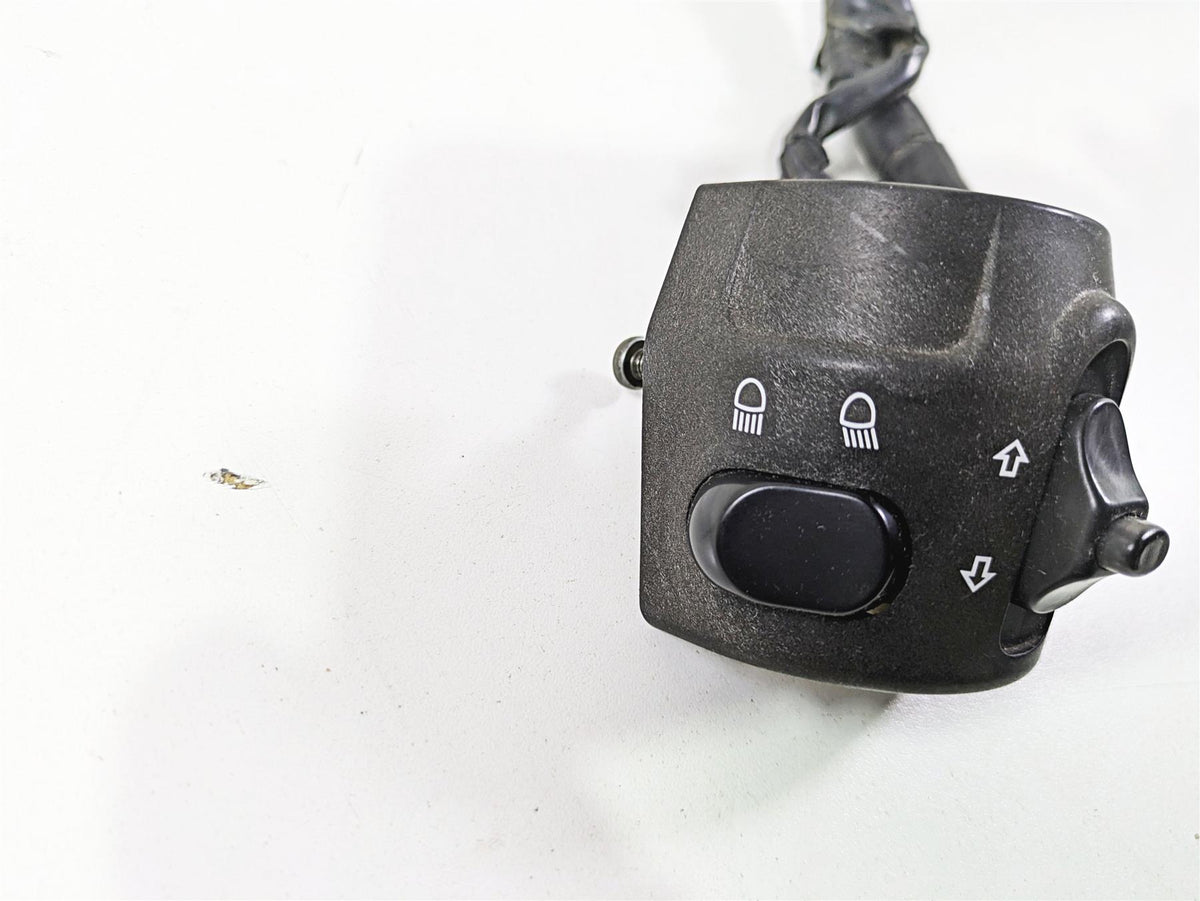 2006 Triumph Rocket 3 Left Hand Control Switch Light Horn READ T2046759 {{ shop.shopifyCountryName }} - Mototech271