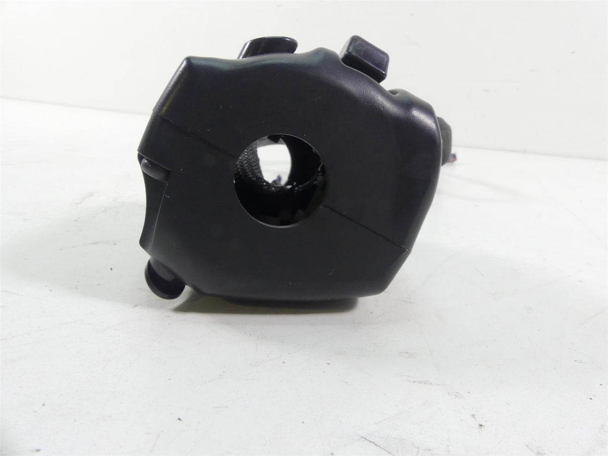 2016 Indian Chief Dark Horse Left Hand Light Horn Blinker Control Switch 4015198 {{ shop.shopifyCountryName }} - Mototech271