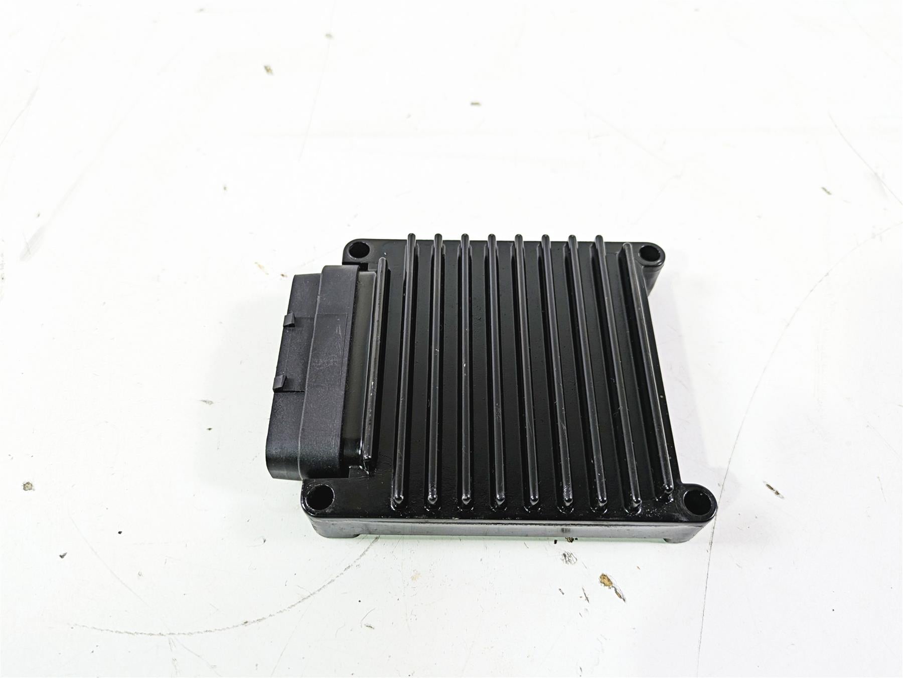 2005 Harley Softail FLSTSCI Heritage Springer Cdi Ecm Control Module 32498-05 {{ shop.shopifyCountryName }} - Mototech271