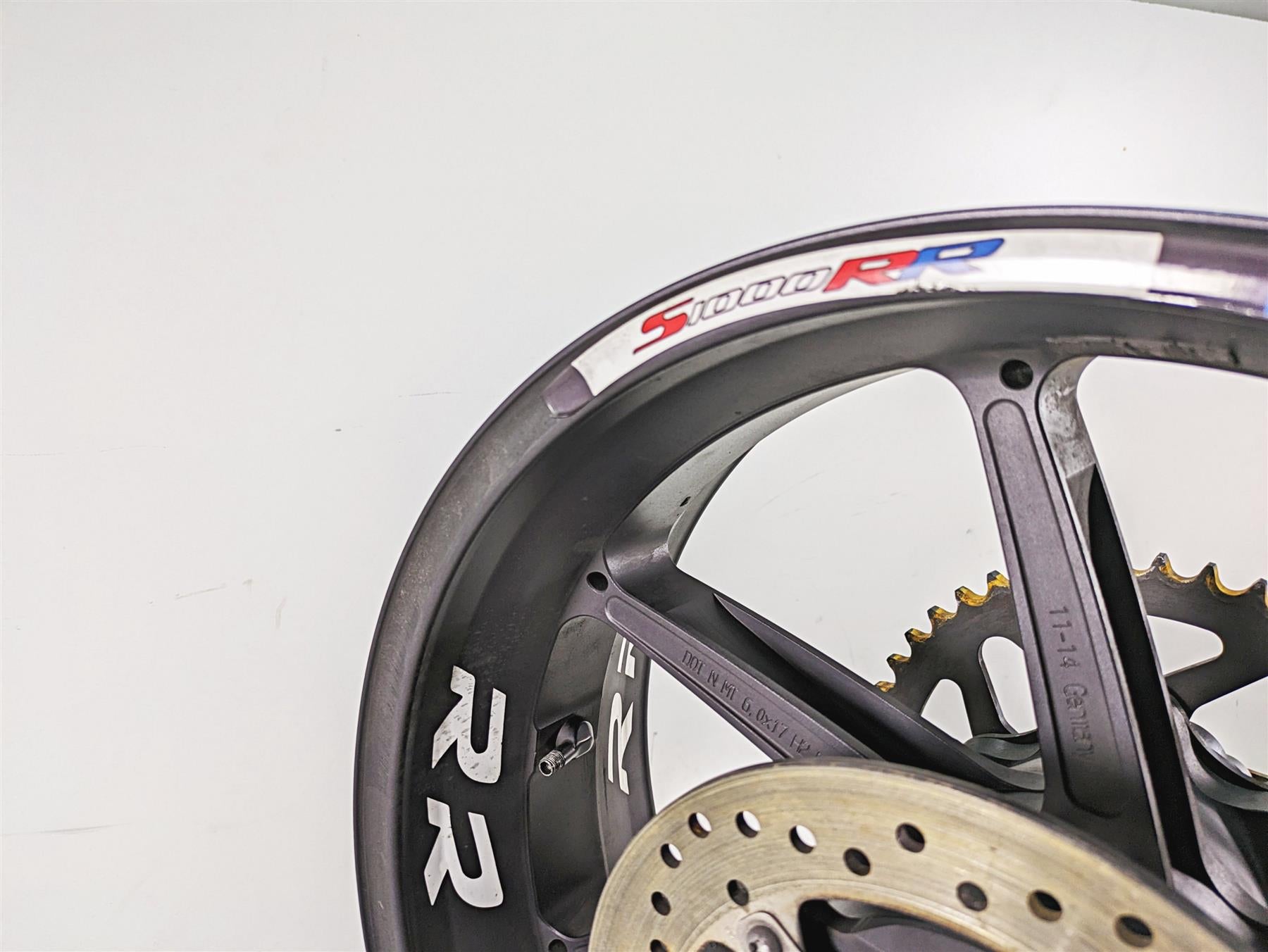 2015 BMW S1000RR K46 Straight Hp4 17x6 Rear Wheel Rim - Read 36318548893 {{ shop.shopifyCountryName }} - Mototech271