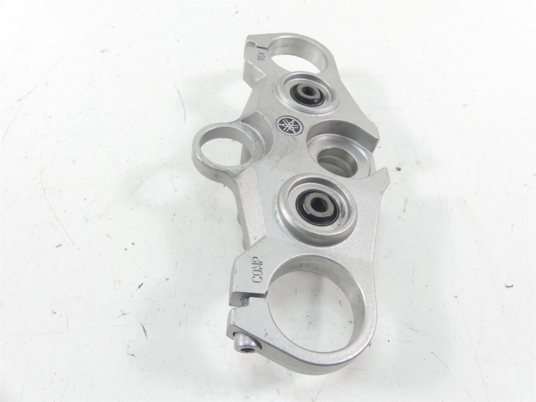 2008 Yamaha FZ1 Fazer Upper Triple Tree Steering Clamp 50mm 2D1-23405-11-00 {{ shop.shopifyCountryName }} - Mototech271