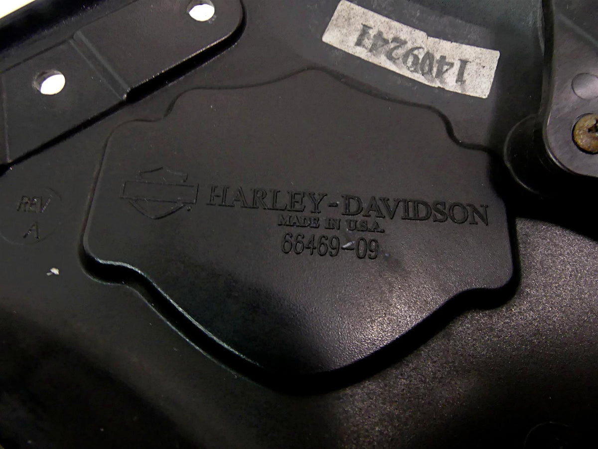 2015 Harley VRSCF Muscle V-Rod Neck Cover Fairing Cowl Set 66469-09 66468-09 {{ shop.shopifyCountryName }} - Mototech271
