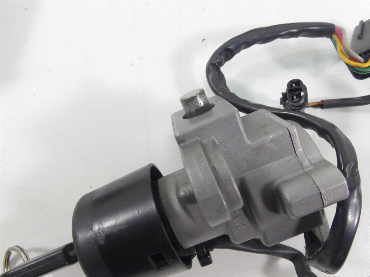 2014 Ducati Hypermotard 821 SP Speedometer Ignition Switch Key Set -7K 40610953E {{ shop.shopifyCountryName }} - Mototech271