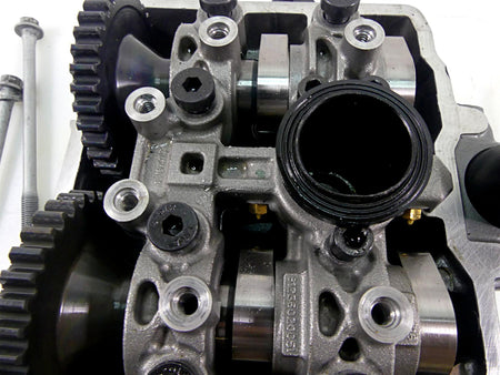2016 KTM 1290 Super Duke R Front Cylinder Head & Camshaft Set 6133602010024 {{ shop.shopifyCountryName }} - Mototech271