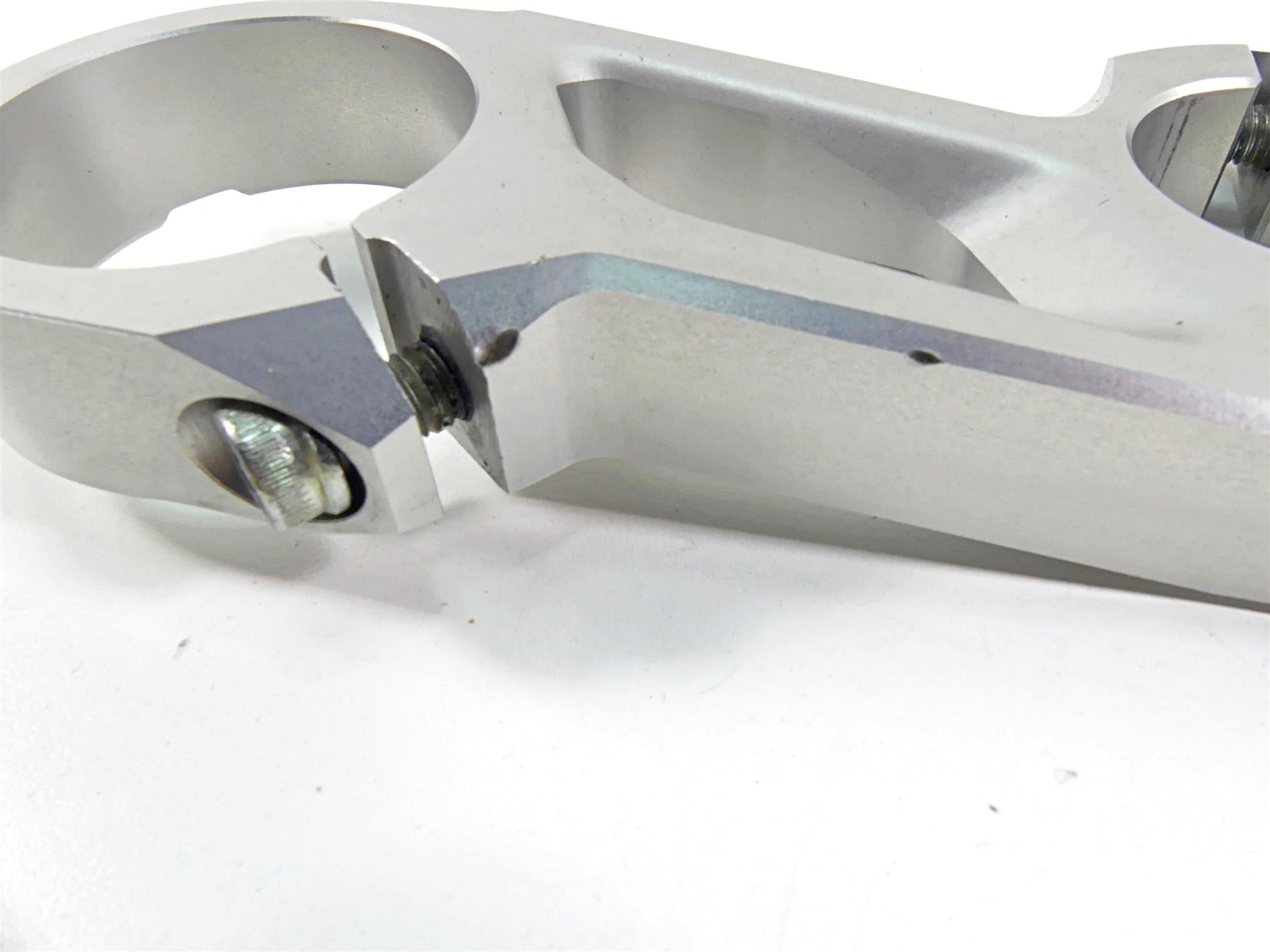 2012 Ducati Panigale 1199S Upper Triple Tree Steering Clamp 34130881A {{ shop.shopifyCountryName }} - Mototech271
