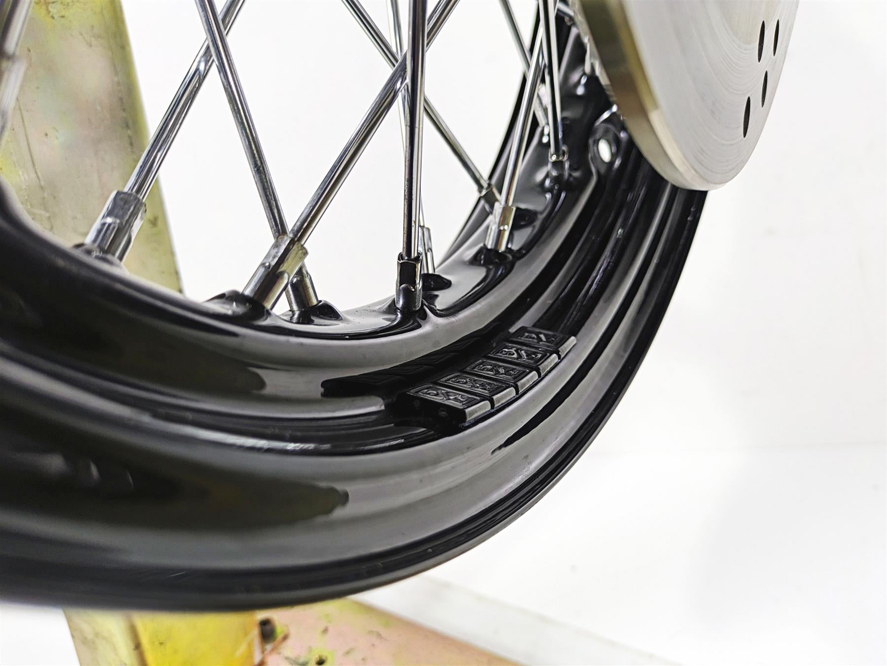 2019 Harley FLHCS Softail Heritage Straight 16x3 Rear Wheel Spoke Rim 40900488 {{ shop.shopifyCountryName }} - Mototech271