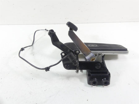 2001 Yamaha XV1600 Road Star Front Right Floor Board + Brake Pedal 4WM-27420-10 {{ shop.shopifyCountryName }} - Mototech271