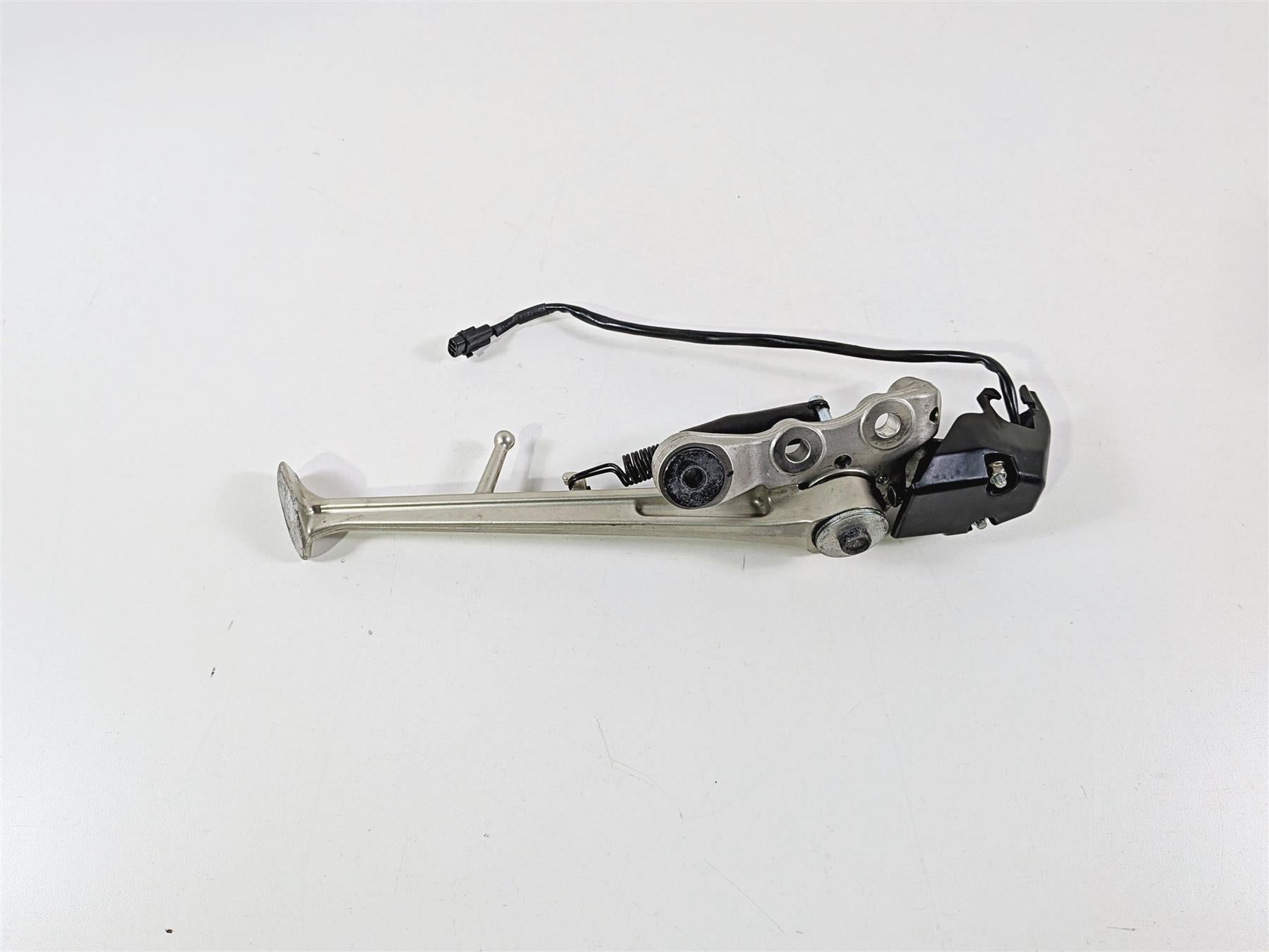 2016 Yamaha YZF R1 RN32 Side Kickstand Kick Stand & Safety Switch 2CR-27311-00 {{ shop.shopifyCountryName }} - Mototech271