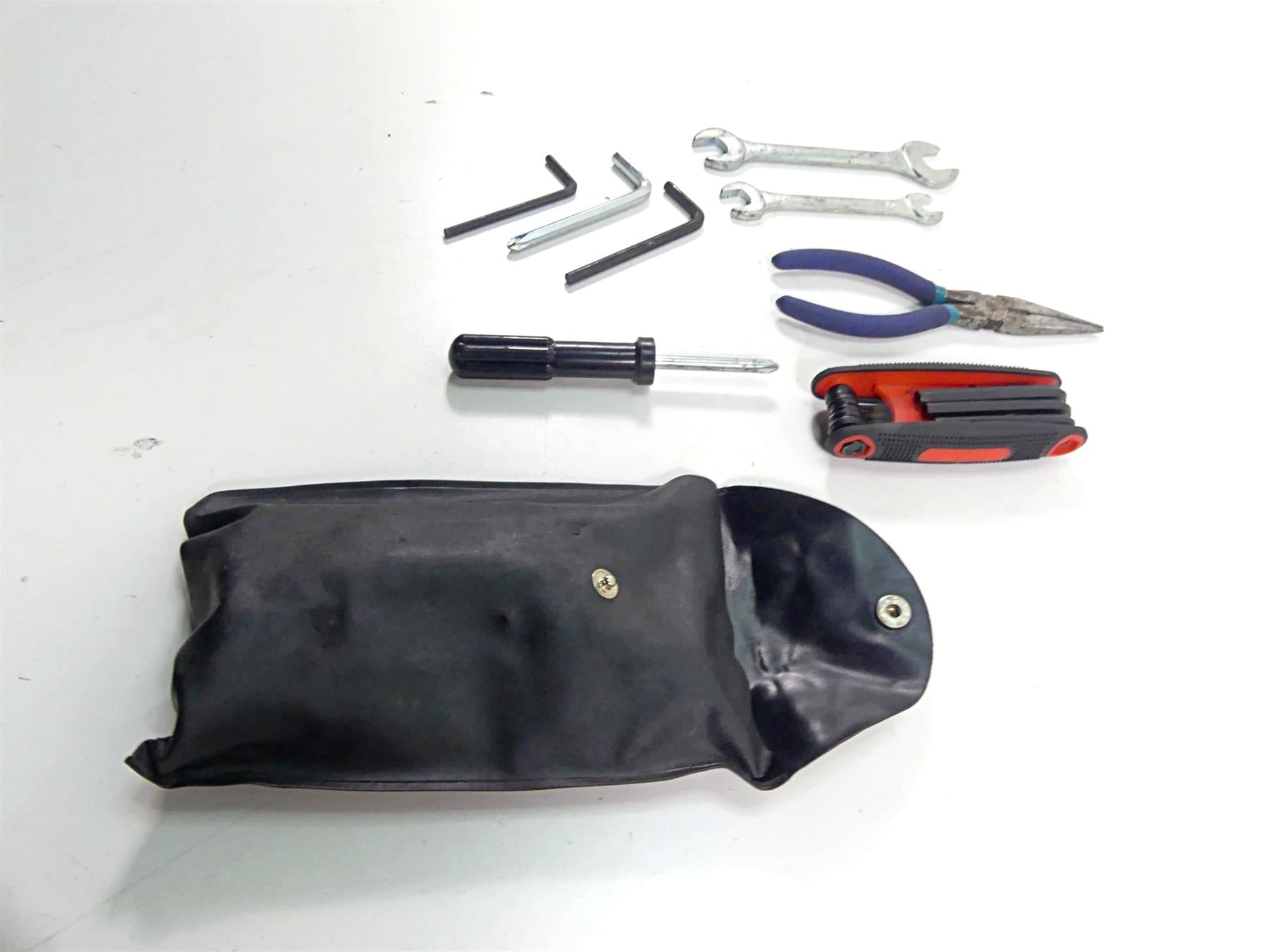 2008 Suzuki M109R VZR1800 Tool Kit Owners Tools 09800-21055 {{ shop.shopifyCountryName }} - Mototech271