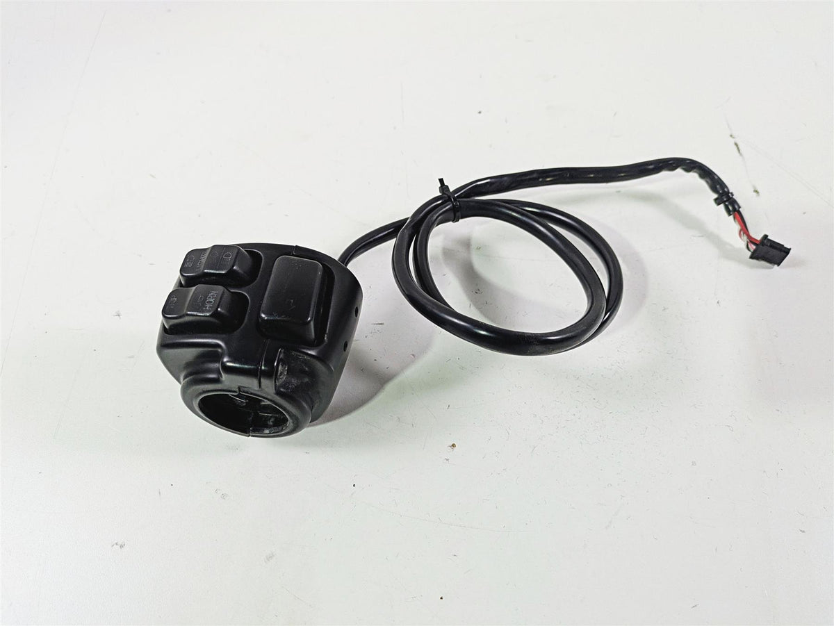2014 Harley FLS Softail Slim Left Hand Turn Signal Control Switch Read 72949-12A {{ shop.shopifyCountryName }} - Mototech271