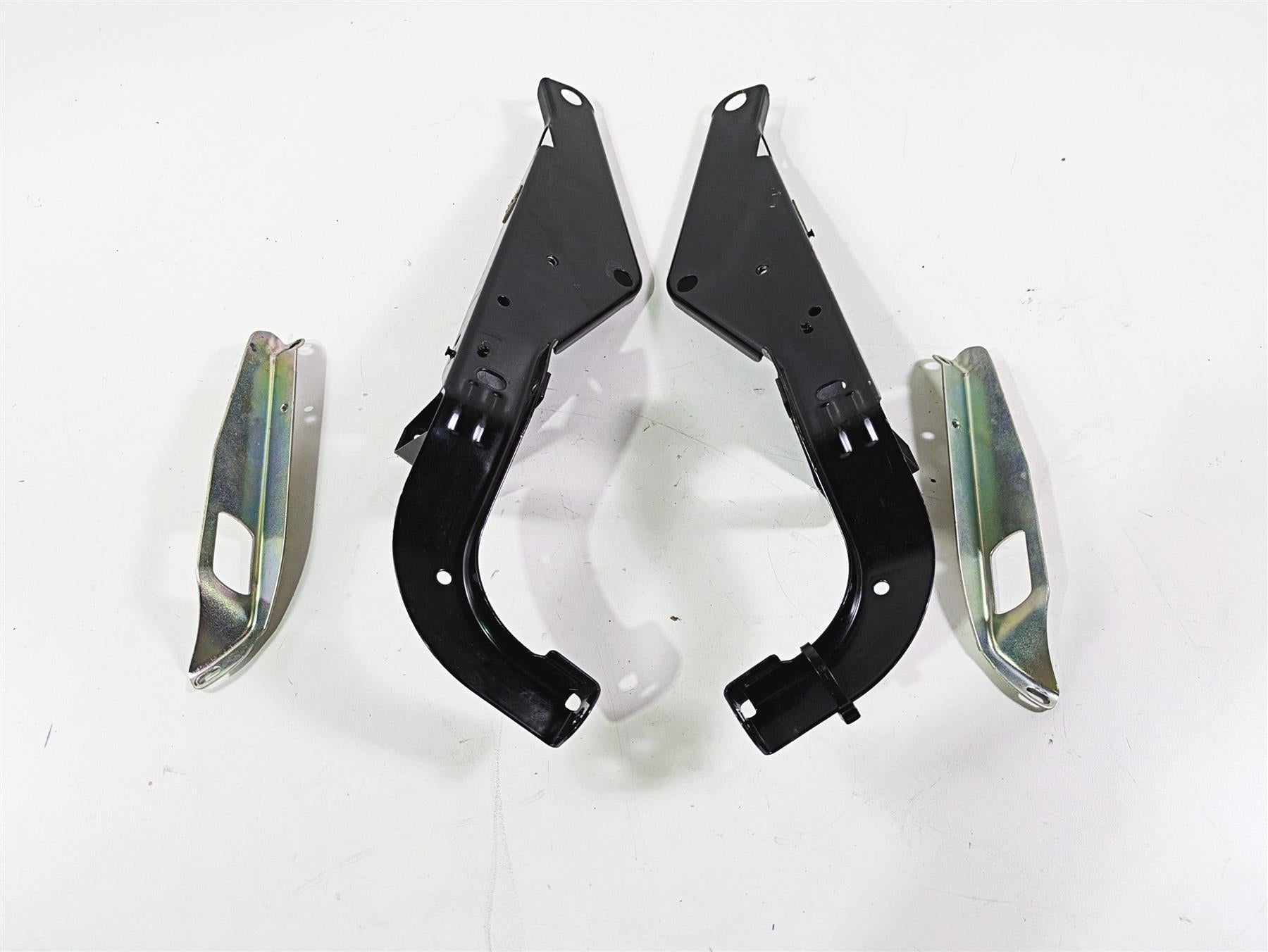 2010 Harley Touring FLHX Street Glide Front Fairing Mounts 58478-96B 58479-96B {{ shop.shopifyCountryName }} - Mototech271