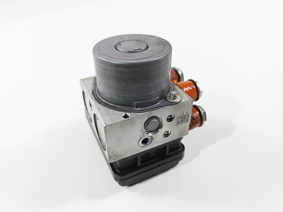 2019 Harley Softail FXDR 114 Abs Brake Pump Unit Module 41100043C {{ shop.shopifyCountryName }} - Mototech271
