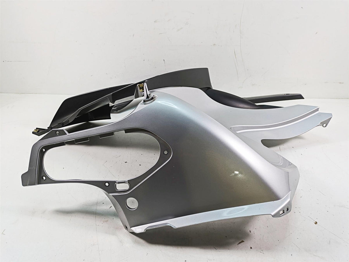 2007 BMW R1200RT K26 Main Right Tank Fairing Cover 46637681056 46637681050 {{ shop.shopifyCountryName }} - Mototech271