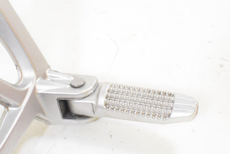 08 BMW K1200R K1200 R Sport K43 Passenger Footpeg Foot Peg Rest 46717660170 {{ shop.shopifyCountryName }} - Mototech271