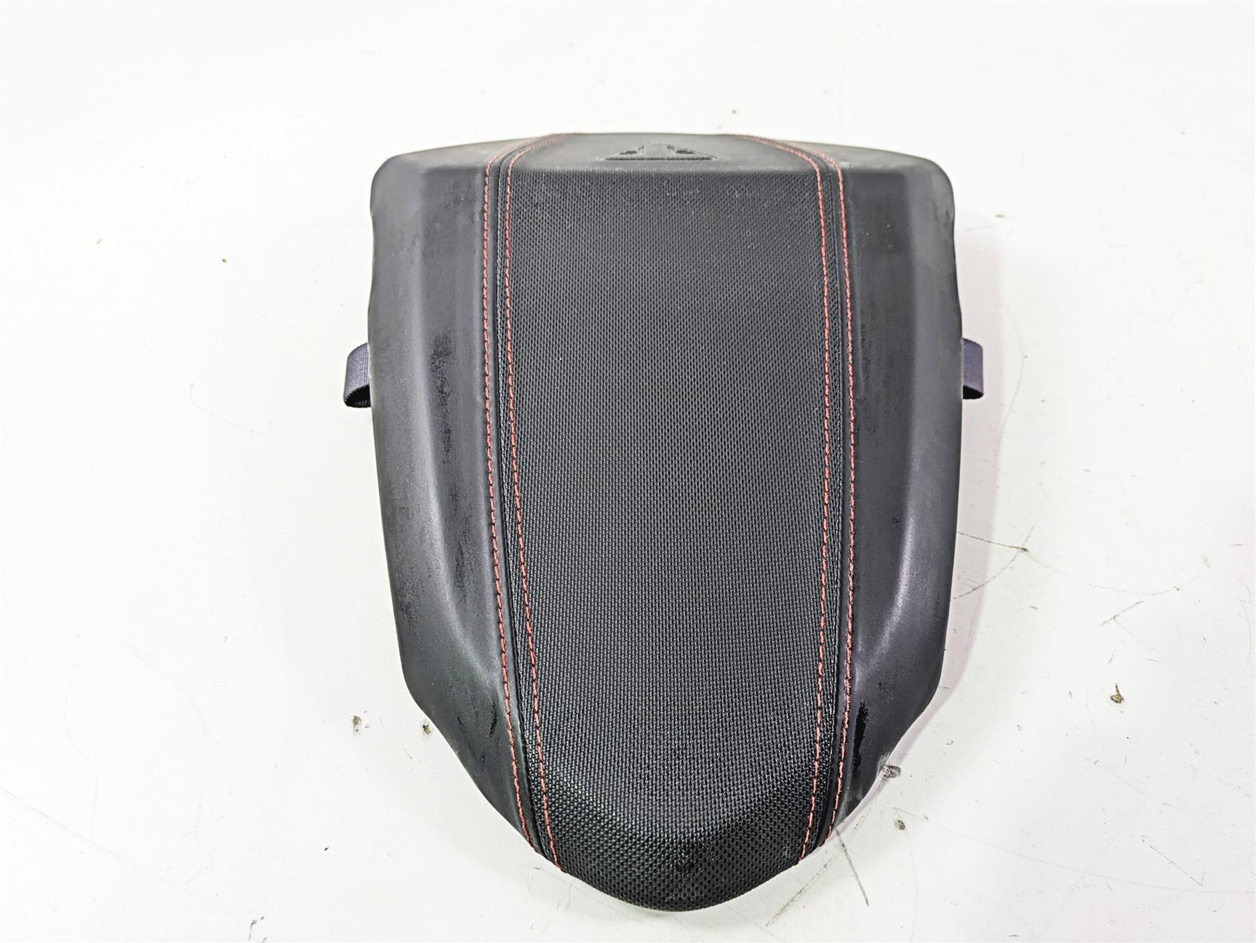 2019 Triumph Speed Triple RS 1050 Rear Passenger Seat Saddle T2307339 {{ shop.shopifyCountryName }} - Mototech271
