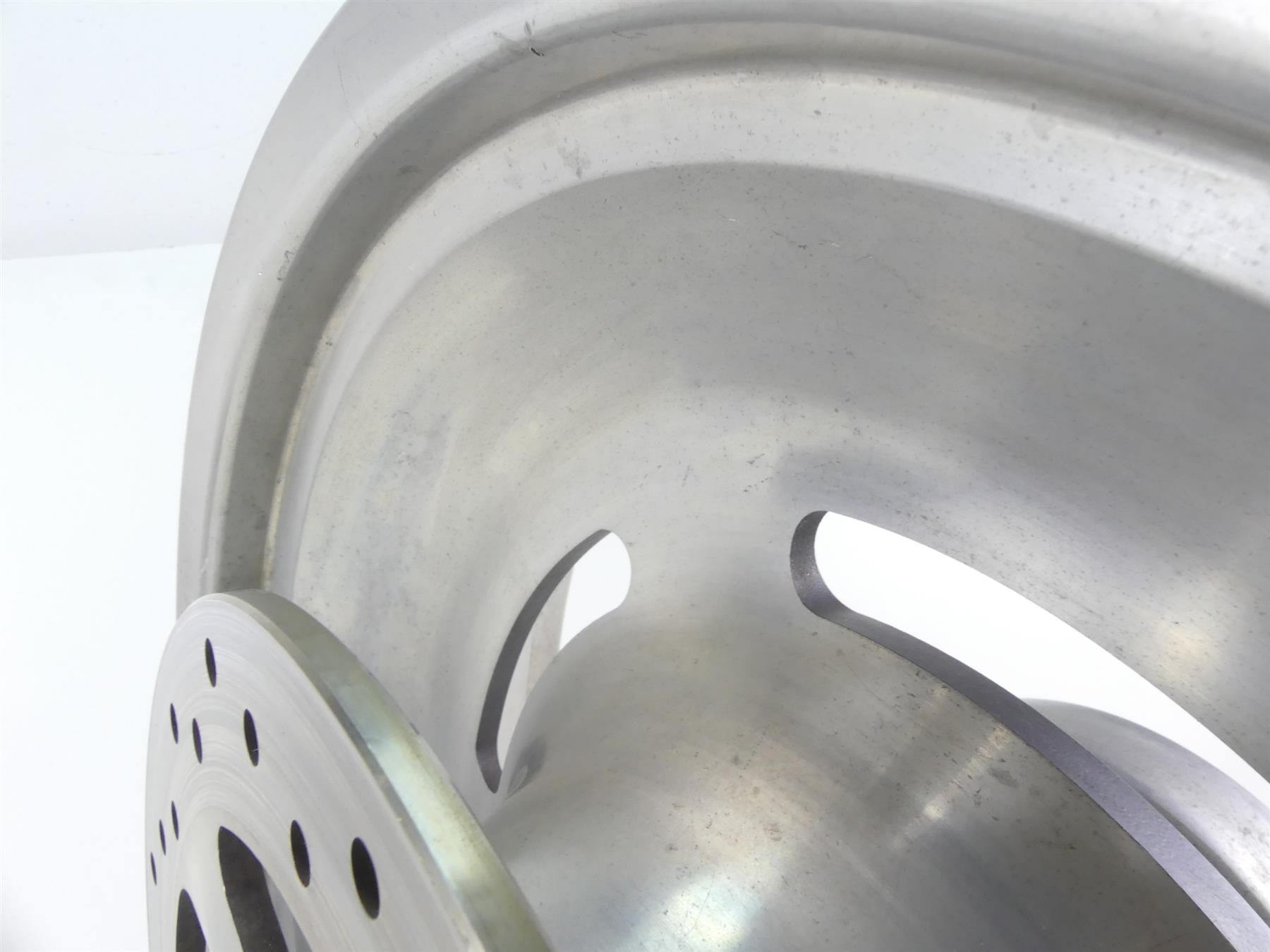 2006 Harley VRSCD Night V Rod Straight Rear Wheel Rim 18x5.5 40869-06 {{ shop.shopifyCountryName }} - Mototech271