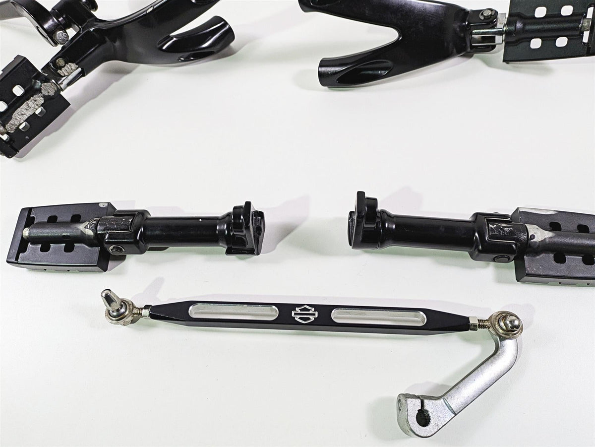 2019 Harley Softail FXDR 114 Footpeg Shifter Brake Pedal Set 33600134 50500746 {{ shop.shopifyCountryName }} - Mototech271