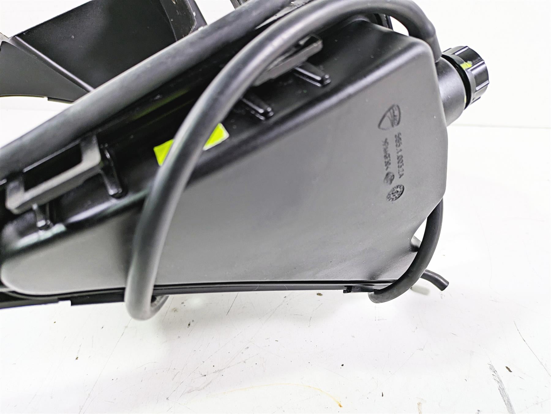 2015 Ducati Panigale 1299 S Radiator Cover Fan Reservoir Set 48410993B {{ shop.shopifyCountryName }} - Mototech271