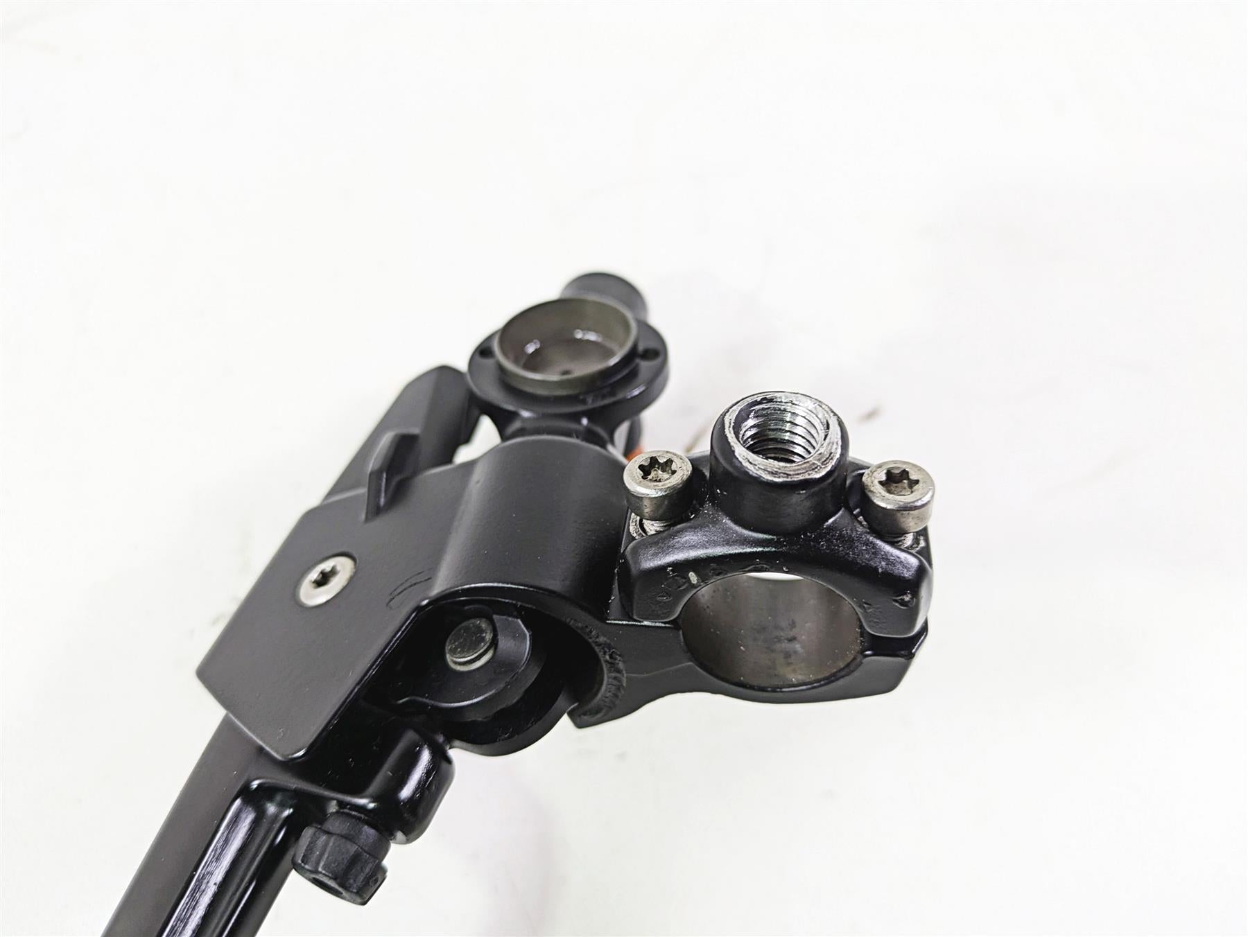 2009 BMW R1200GS K255 Adv Clutch Master Cylinder + Lever 32727728848 {{ shop.shopifyCountryName }} - Mototech271